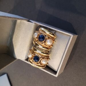 Joan Rivers Faux Pearl Blue Gold Tone Clip On Earrings costume Signed